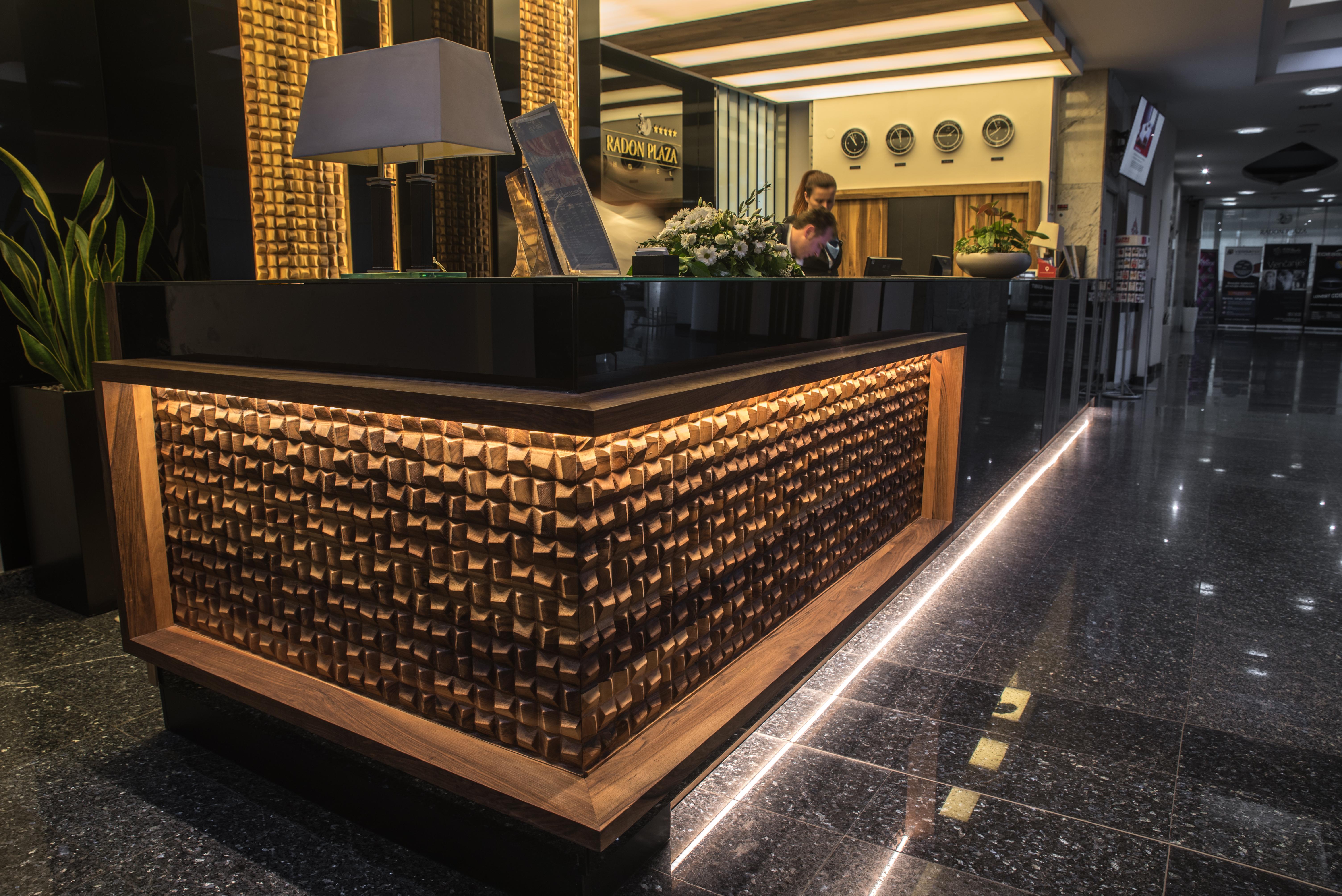 Radon Plaza Hotel Sarajevo Exterior photo Reception desk at the hotel