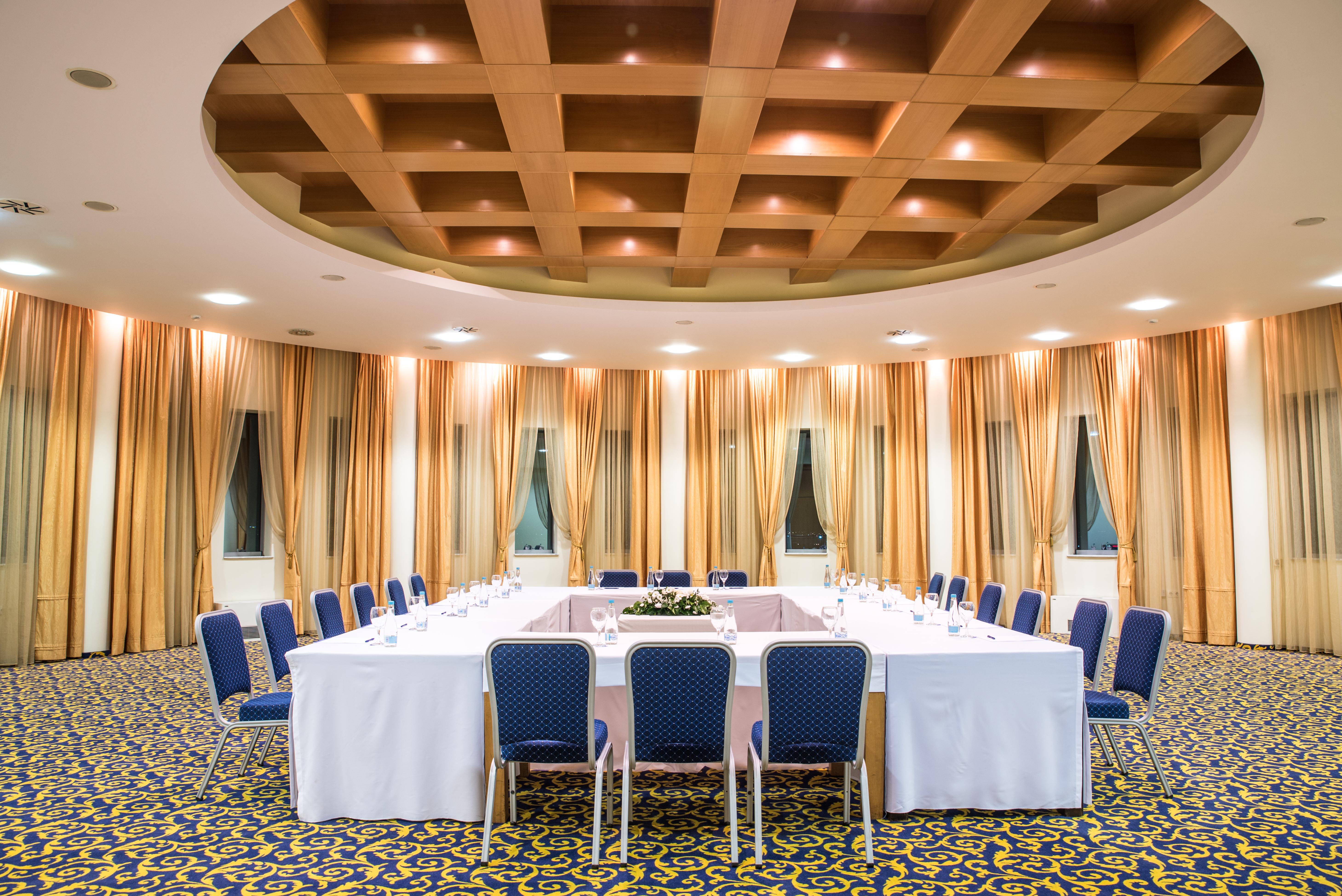 Radon Plaza Hotel Sarajevo Exterior photo Meeting room