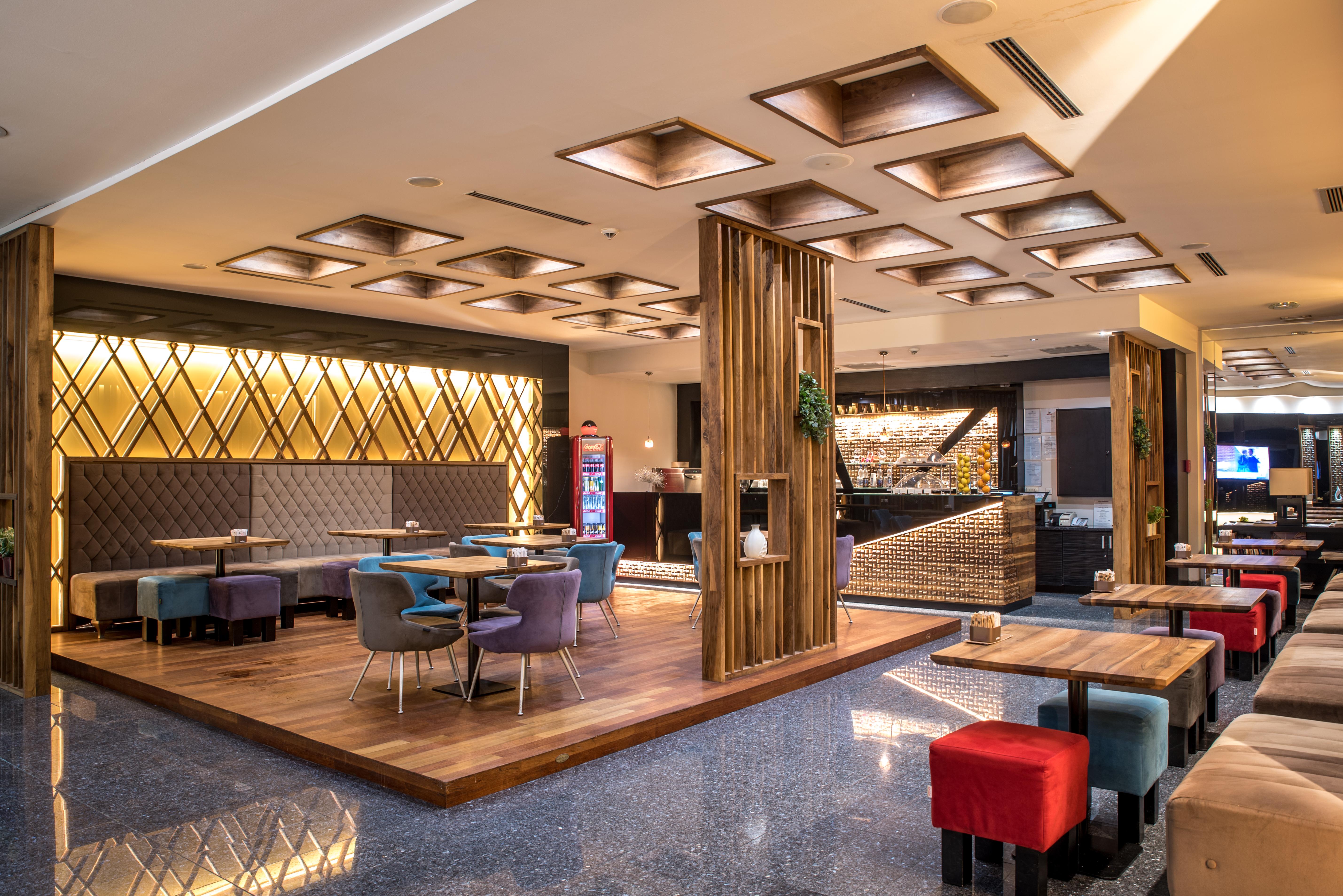 Radon Plaza Hotel Sarajevo Exterior photo The interior of the lounge